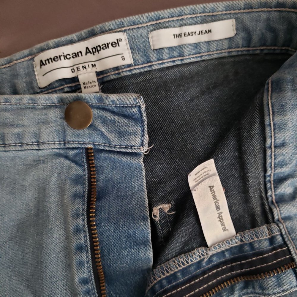 American Apparel The Easy Jean - Set of 3 in Light Wash, Dark Wash, Black Size S - Picture 6 of 14